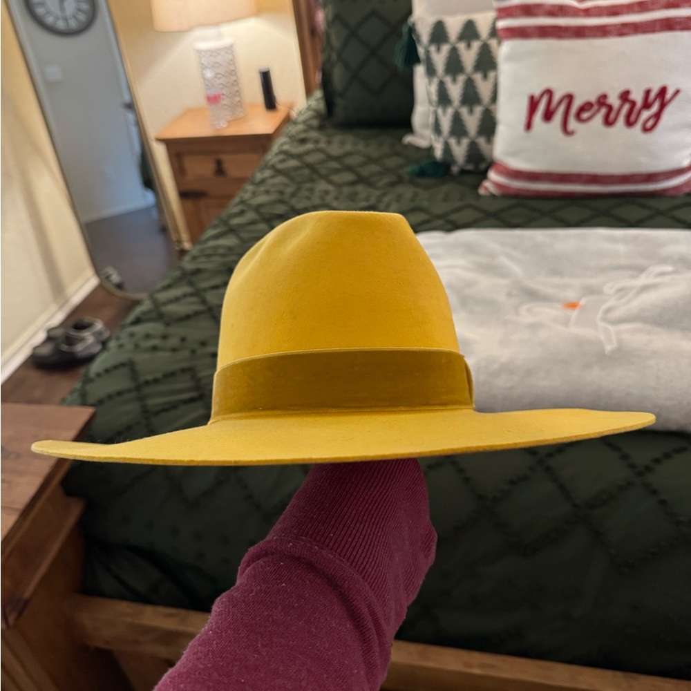 Stylish Yellow Wide-Brim Hat